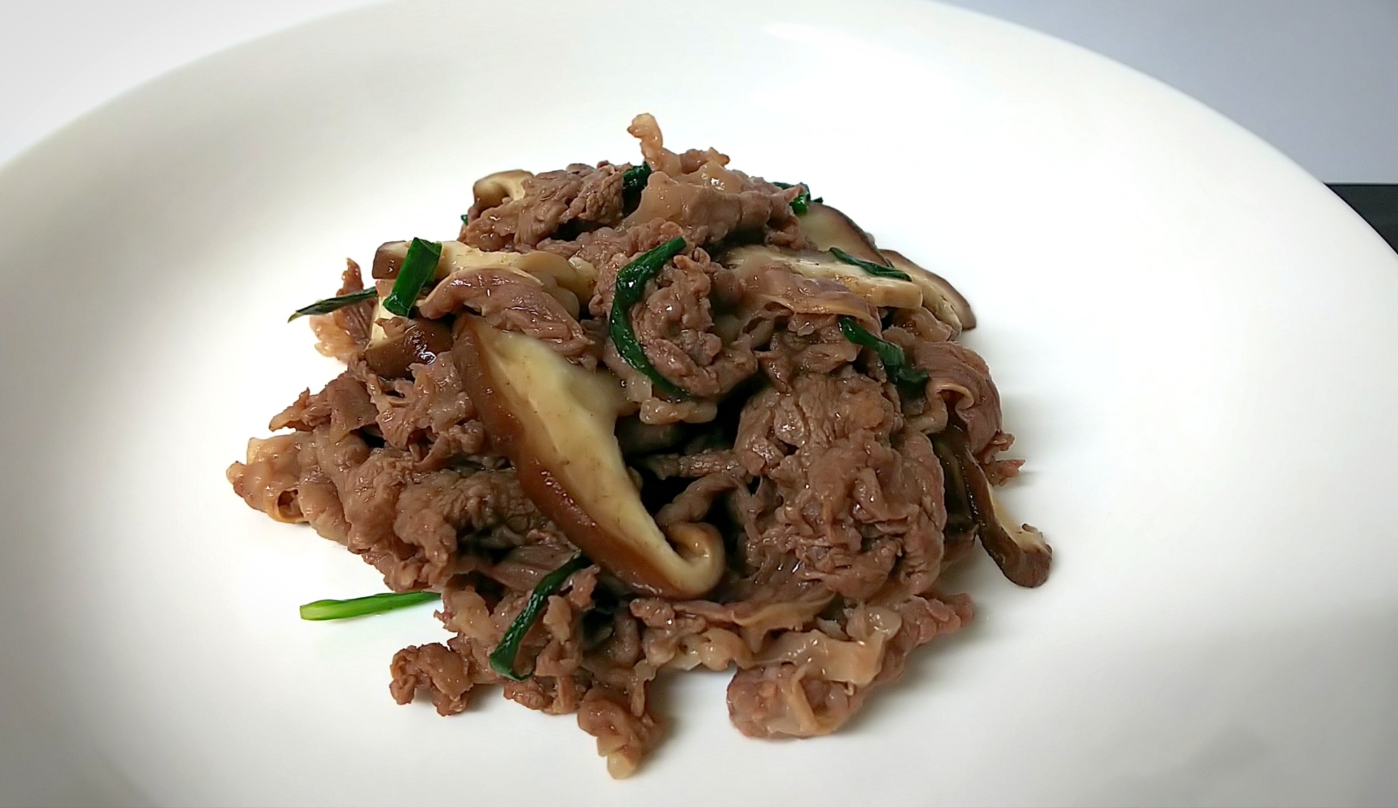 液体みそで簡単⚝ごはんがすすむ！牛肉の味噌炒め