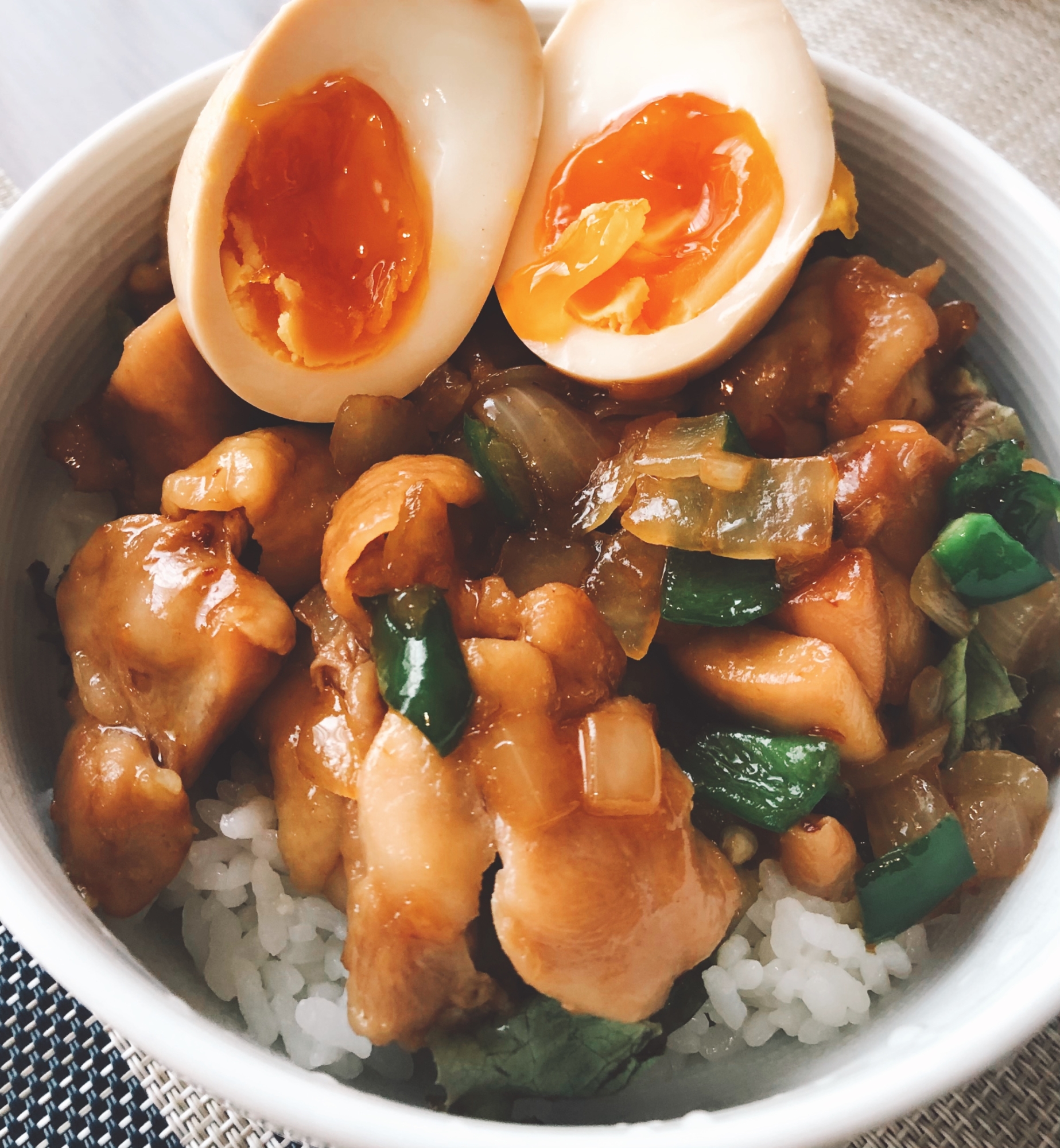 楽々絶品！エスニック風鶏丼