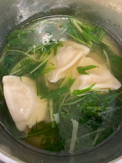 水餃子と水菜の中華スープ