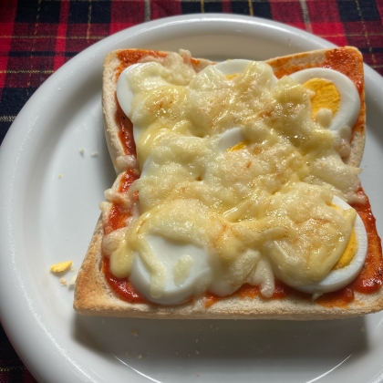 朝食に☆ゆで卵とチーズのトースト★