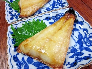 旅館の朝食☆　「焼き魚　ホッケ天日干し」