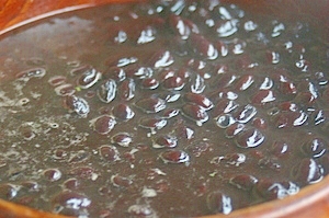 砂糖を使わない黒豆の煮物