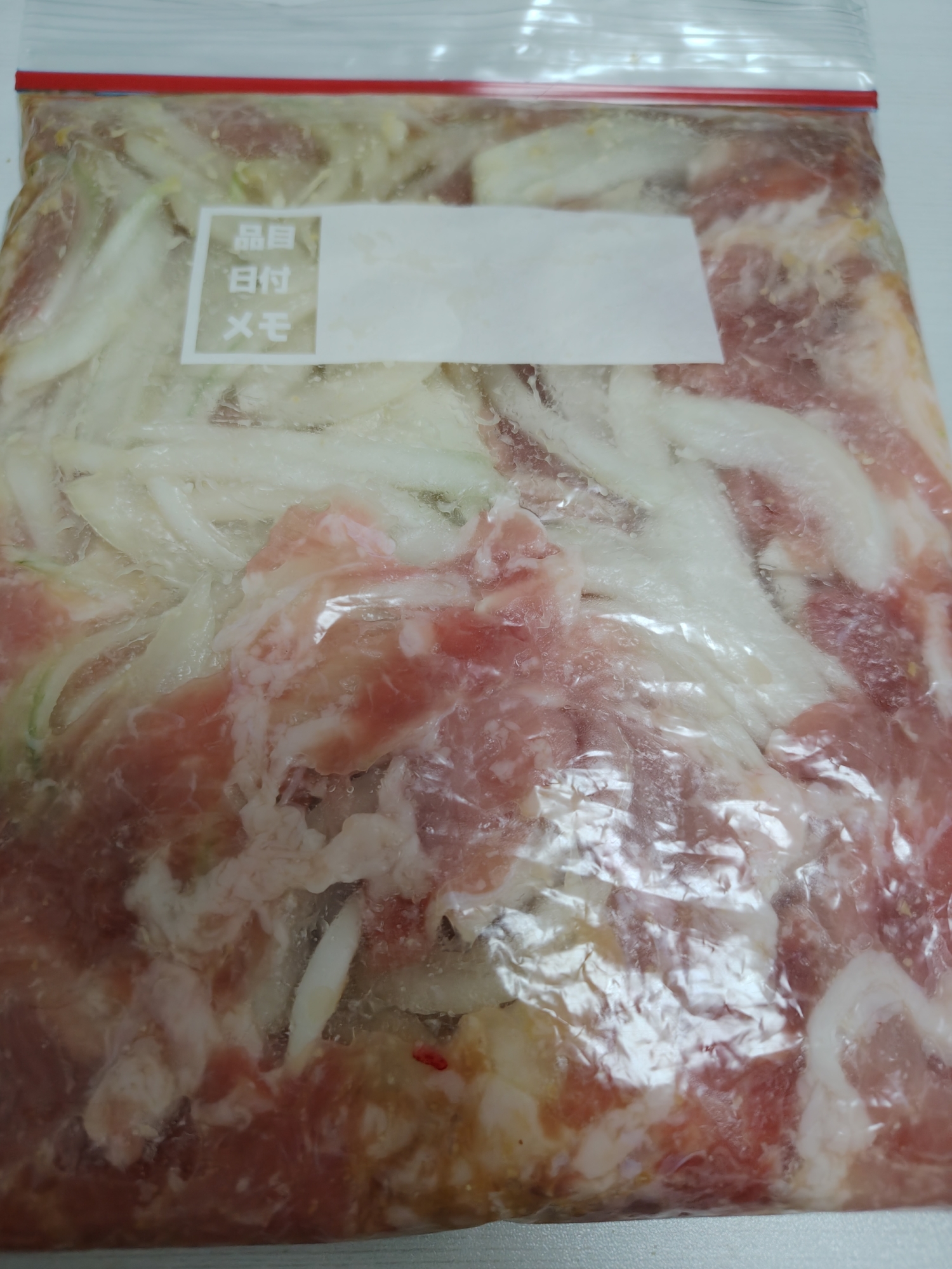 豚肉と玉ねぎを味噌漬け風de冷凍保存☆