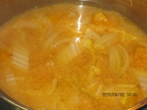 南瓜と白菜と玉ねぎの味噌汁