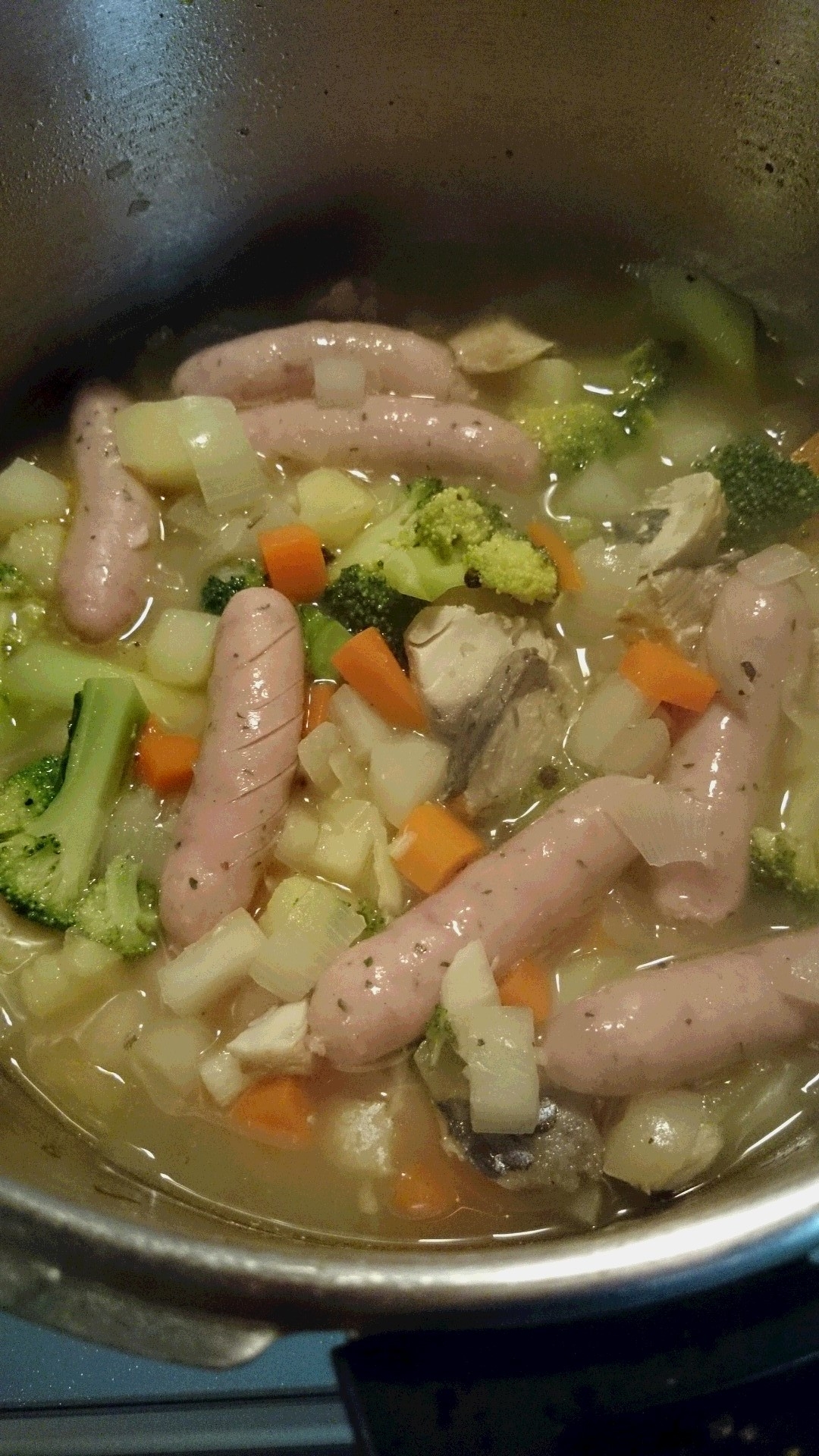 野菜をたっぷり食べるスープ♪