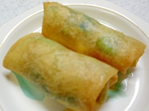 海老とクリームチーズとアボカドの春巻き レシピ 作り方 By キー子0914 楽天レシピ