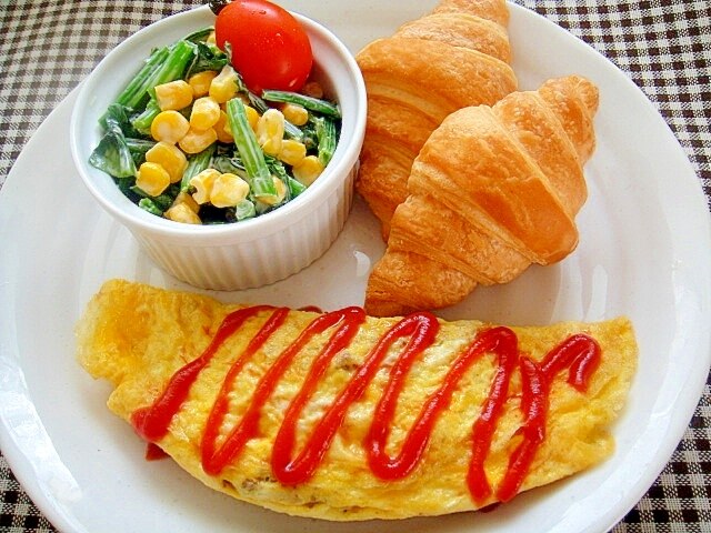 白菜オムレツとほうれん草コーンサラダのワンプレート レシピ・作り方