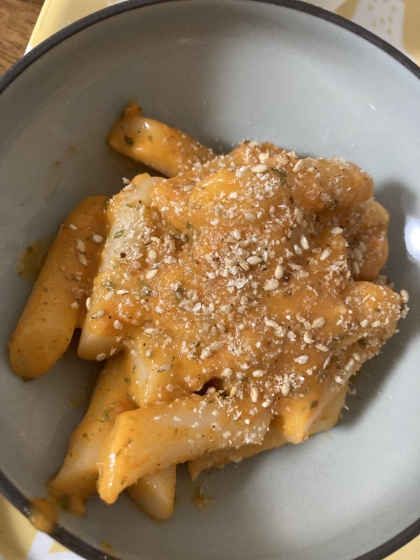 〔韓国料理〕トッポギ～ 韓国餅の甘辛和え～