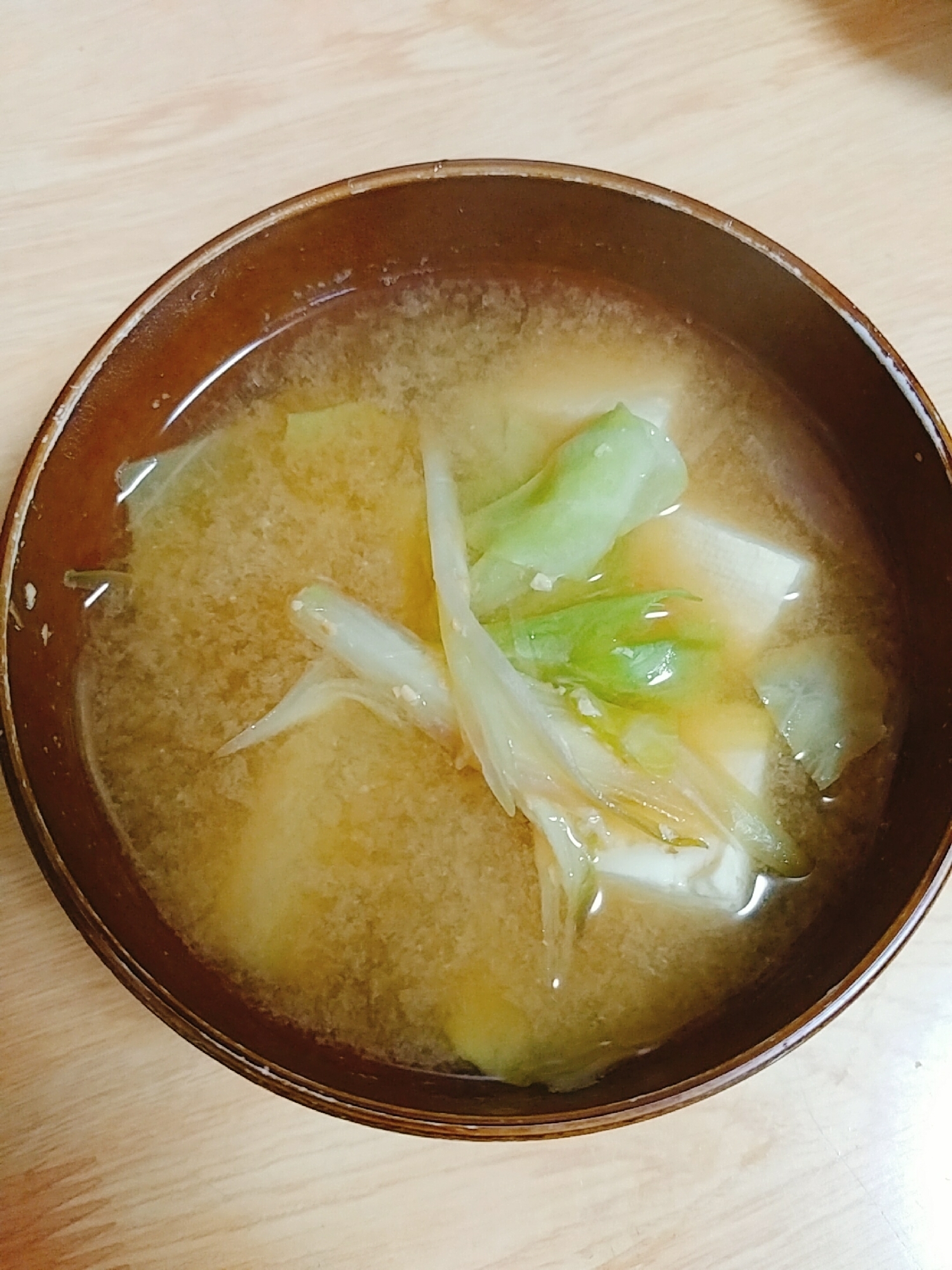 キャベツ　豆腐　みょうがのお味噌汁