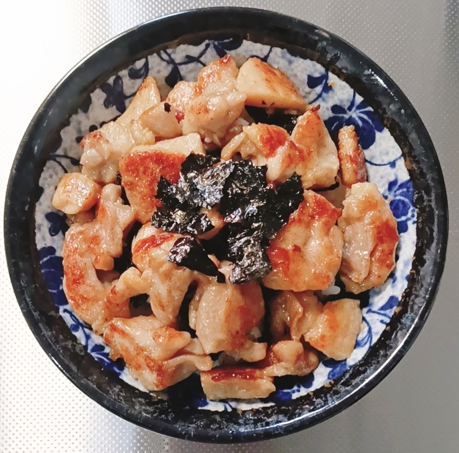 【ガッツリ！】かしわ乗せバター丼