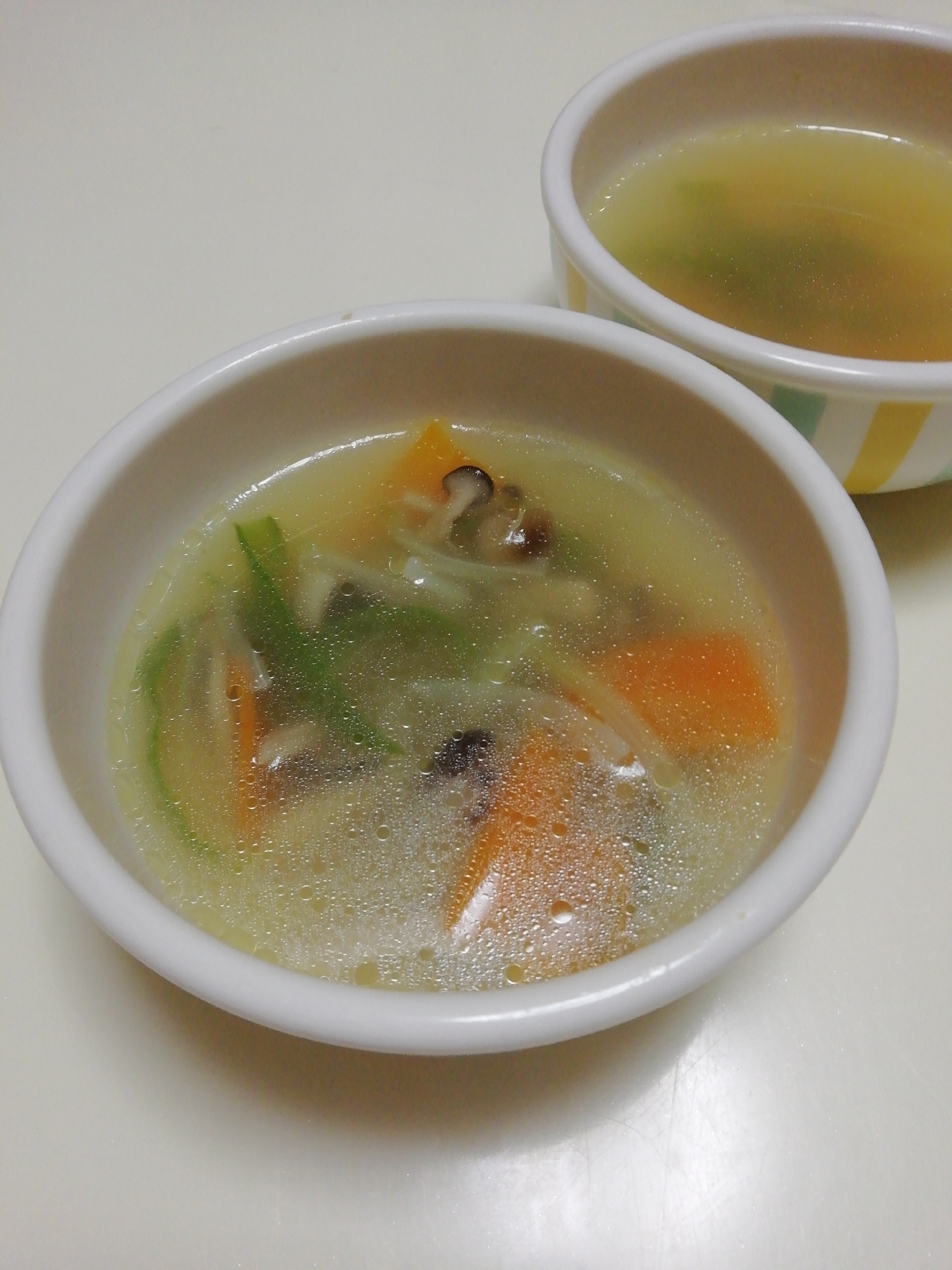 野菜ときのこの中華スープ