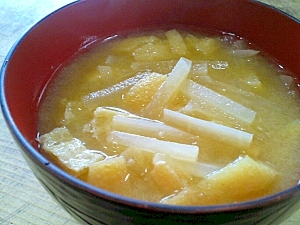 しょうゆ麹入り☆大根の味噌汁