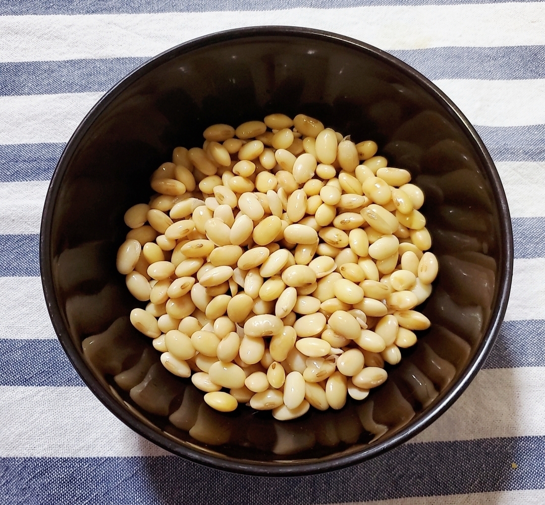 レンジでつくる。大豆の水煮