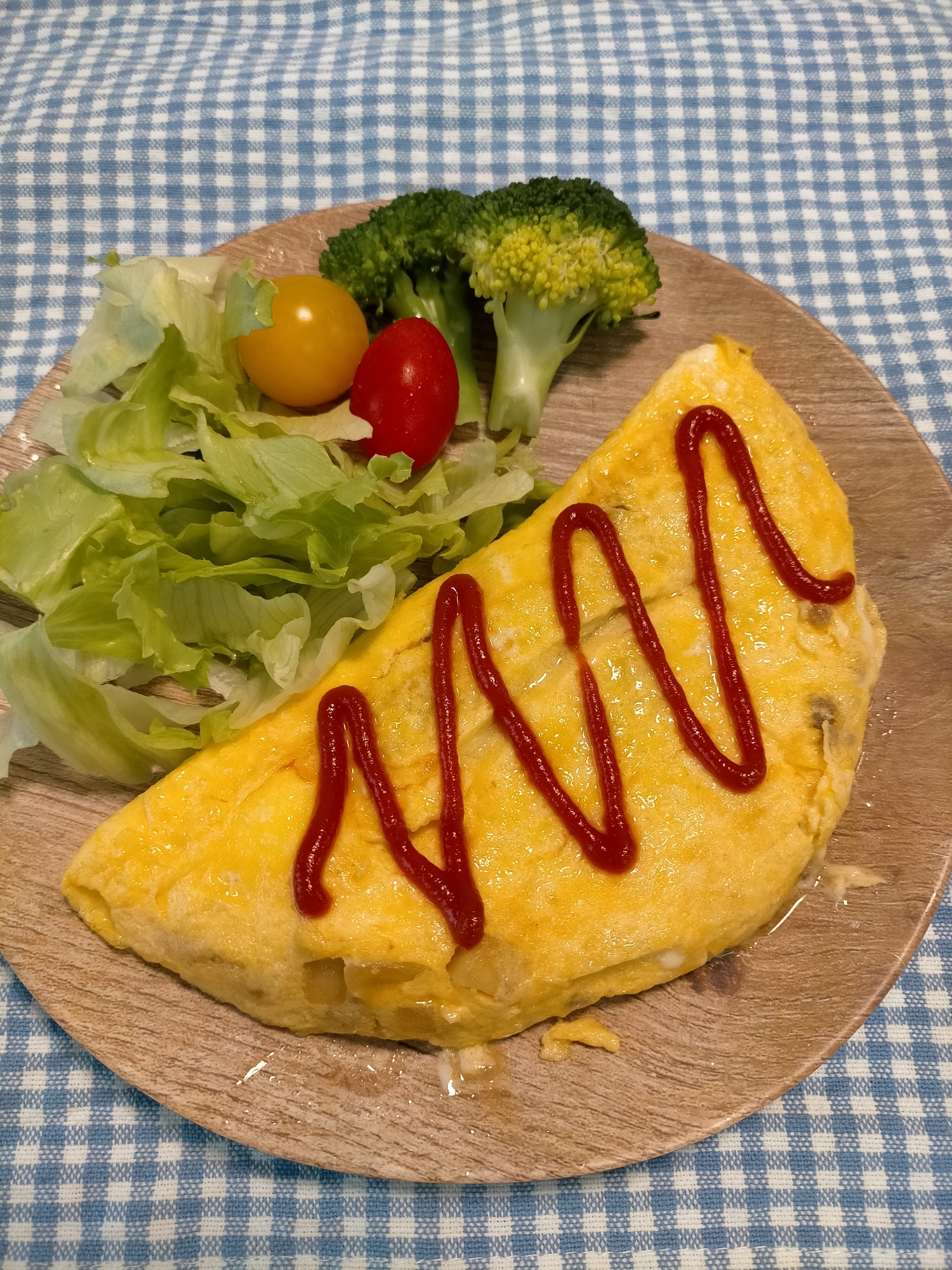 さつまいもと玉ねぎとひき肉の甘辛チーズオムレツ♪