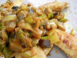 夏野菜たっぷり鶏手羽のカレー焼き