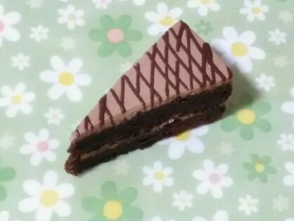 買ったケーキにデコレーションしました！