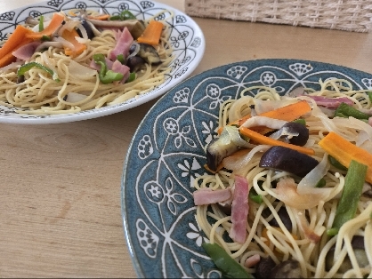 たっぷり野菜としめじとベーコンの和風パスタ