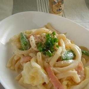 春キャベツとえんどうのうどんでクリームパスタ