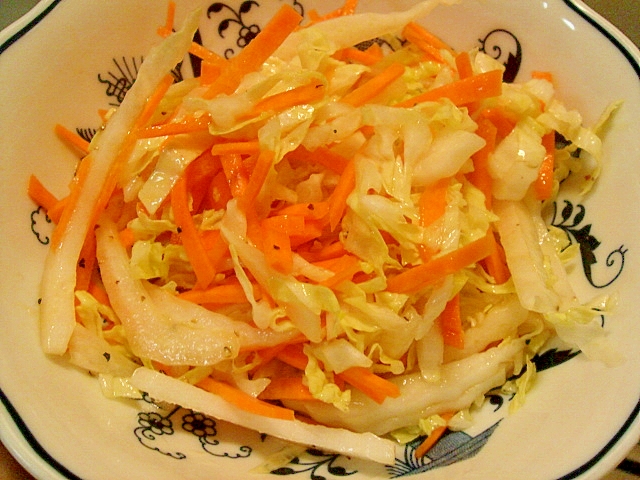 白菜と人参の簡単サラダ