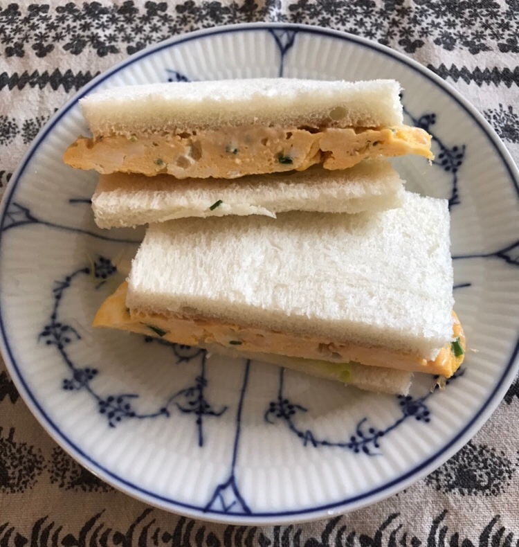 細ねぎと紅生姜の卵焼きサンド