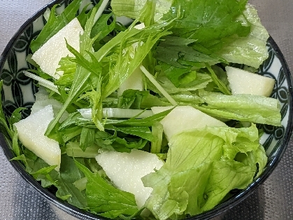 梨と水菜レタスのサラダ