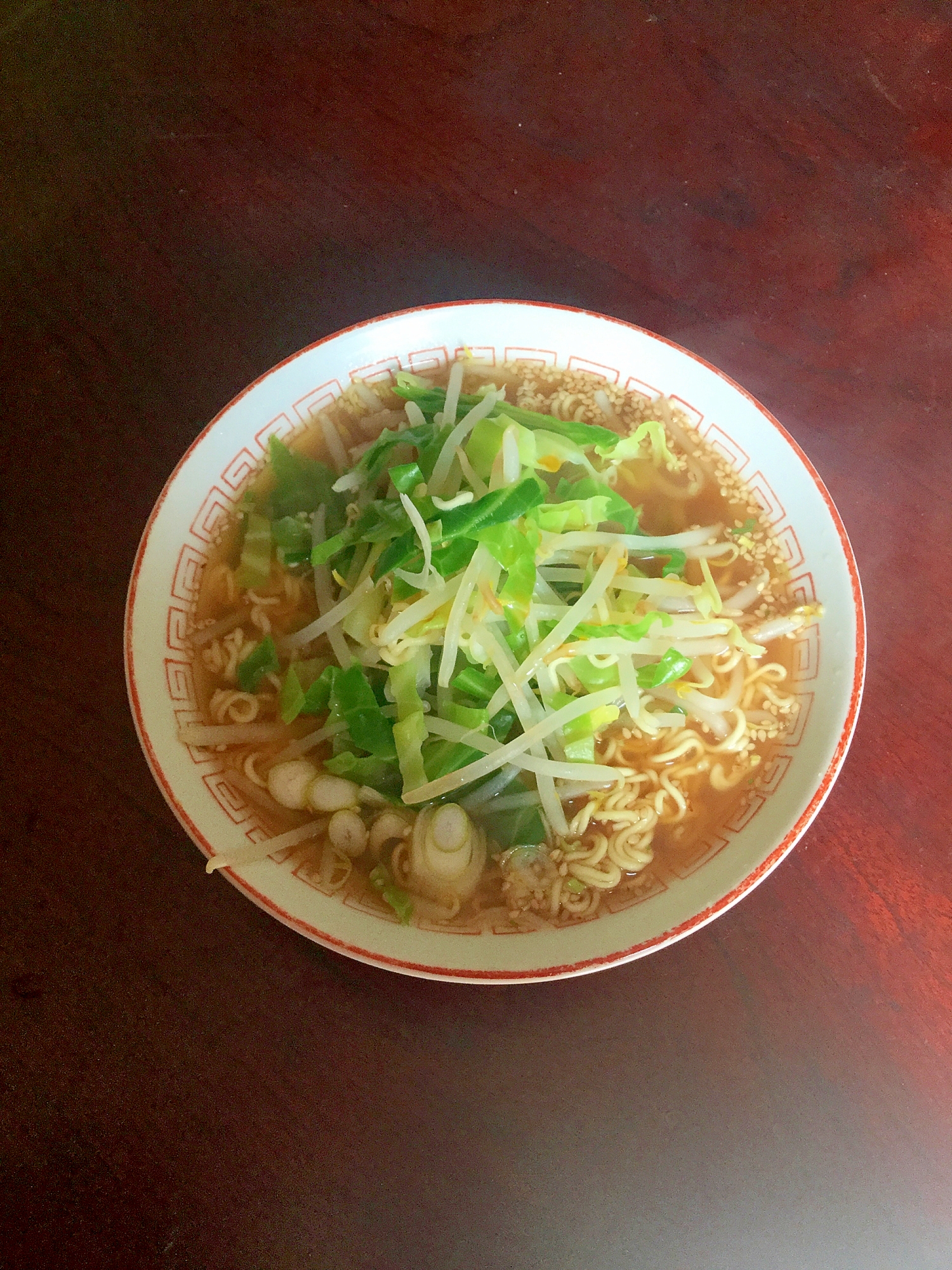 春キャベツとモヤシの出前一丁（醤油）