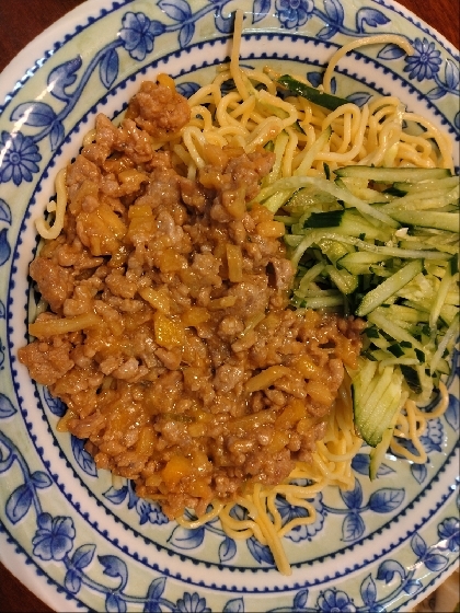 お子様向けのお味♫ウチのジャージャー麺