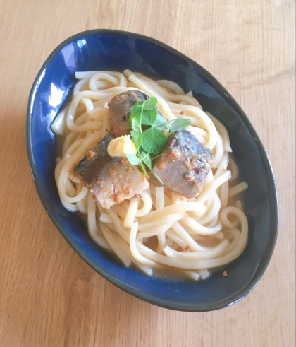 レンジで簡単♪サバの味噌煮うどん