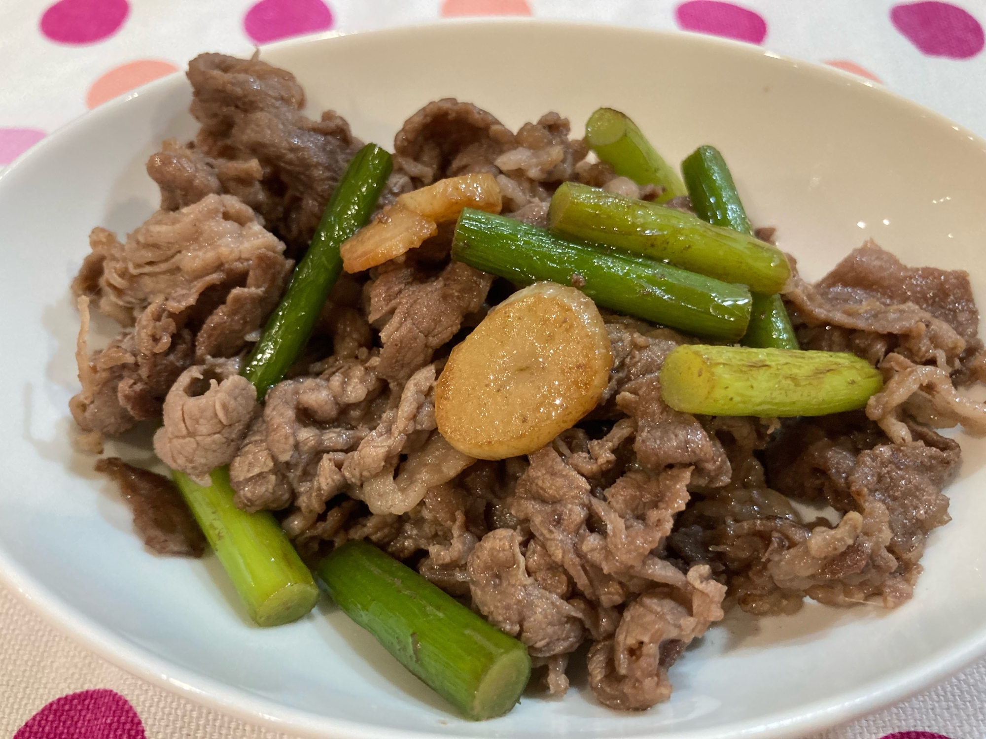 にんにくの芽と牛肉の炒め物