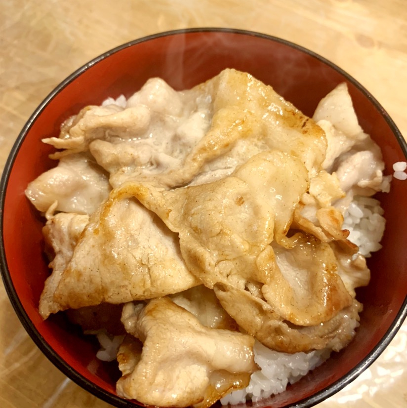 豚肉の塩だれ丼