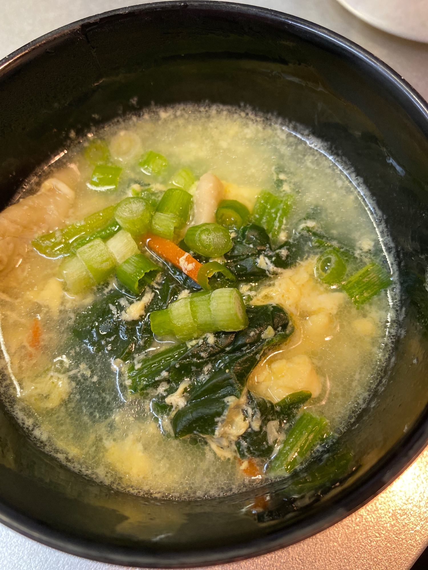 野菜たっぷり鶏皮スープ