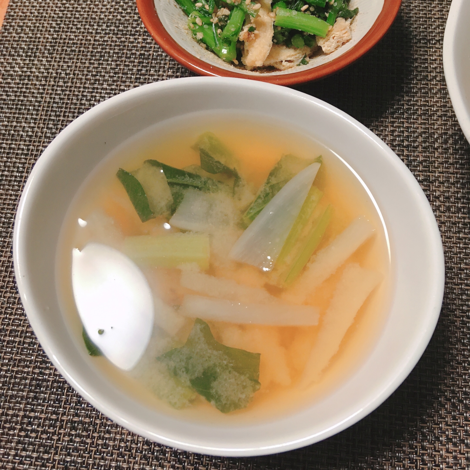 大根と小松菜の味噌汁