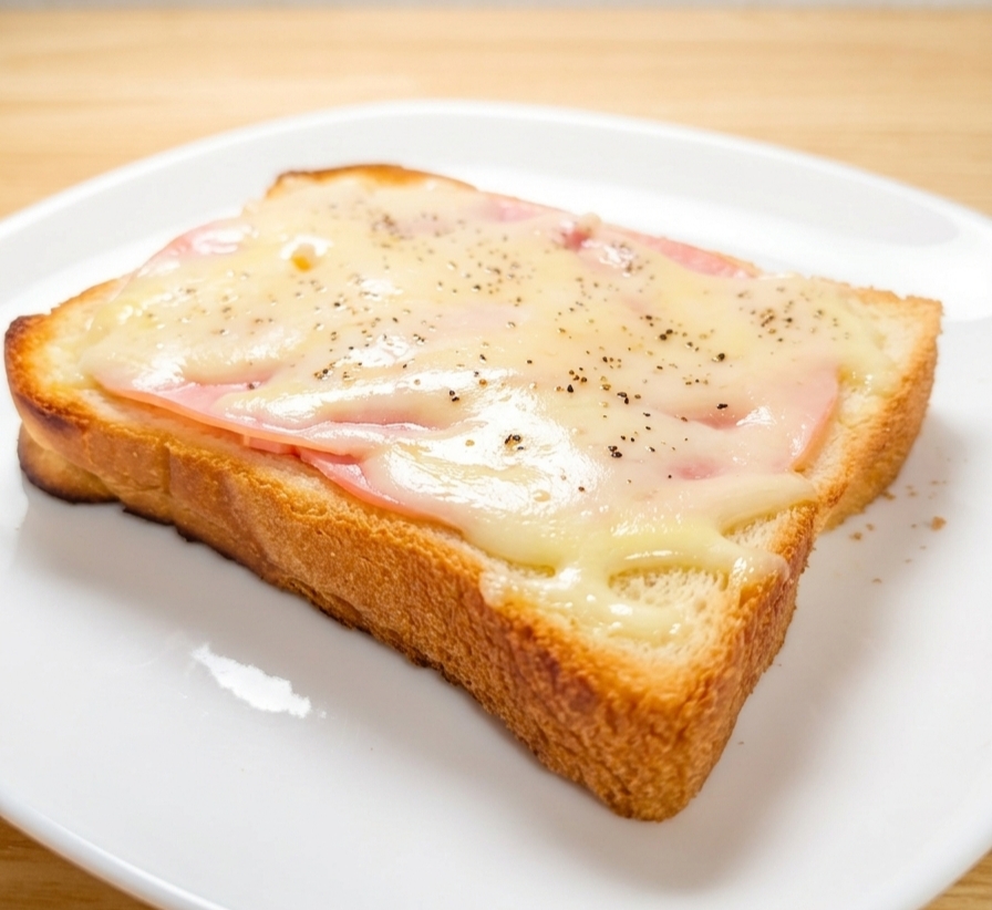 手軽に【チーズハムトースト】