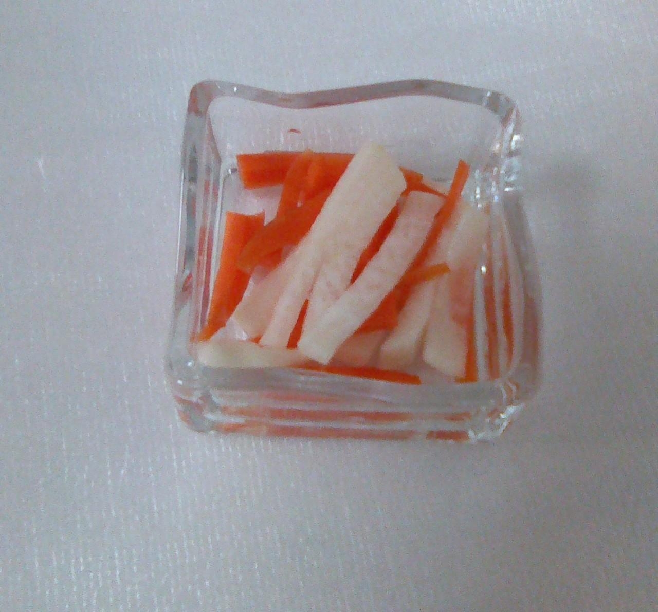 大根とにんじんなます