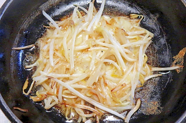 モヤシのチーズ焼き