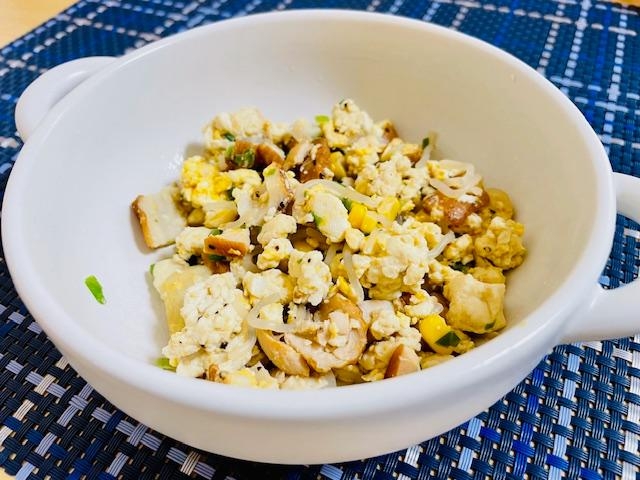 フライパンだけの簡単調理！豆腐チャーハン