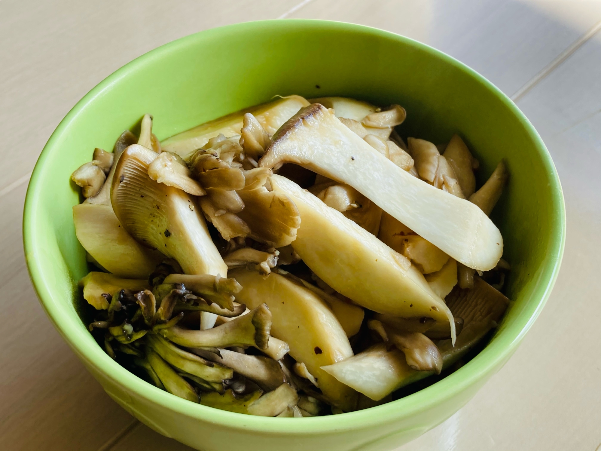 キノコ麺つゆバター炒め レシピ 作り方 By ちきっとモンスター 楽天レシピ