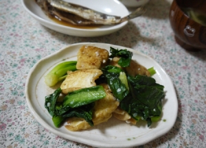 小松菜と厚揚げの塩麹炒め