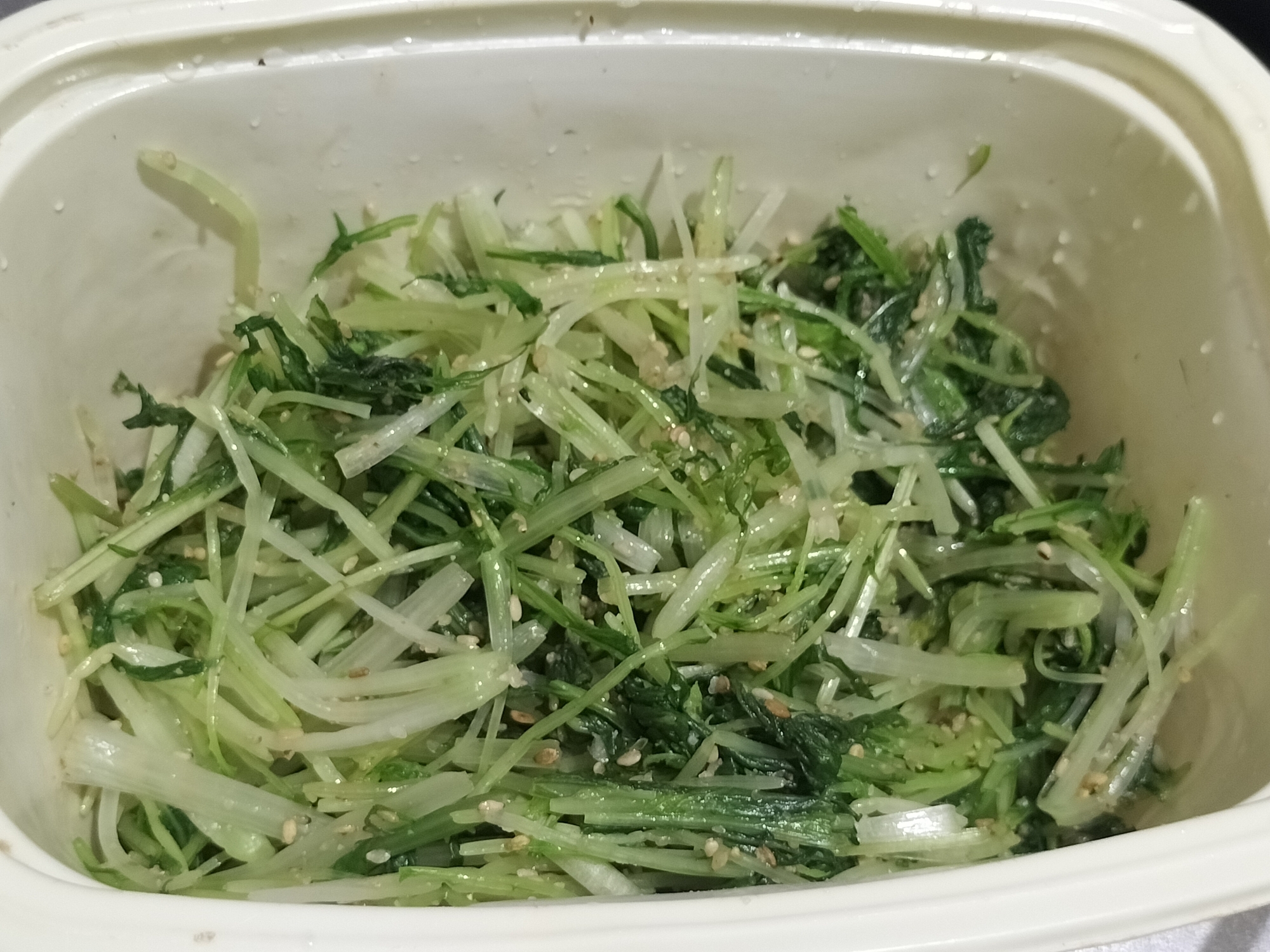 レンジで簡単作り置き♪大量消費も水菜の胡麻和え