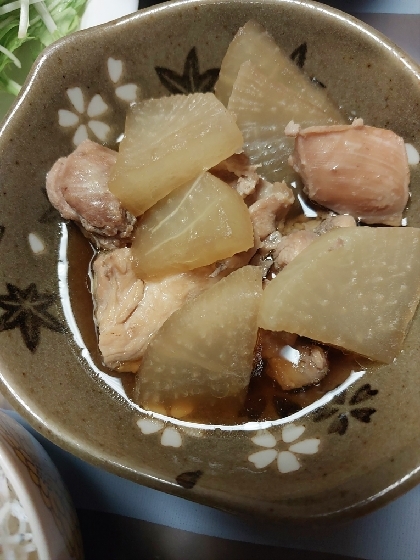里芋と鶏もも肉の煮物