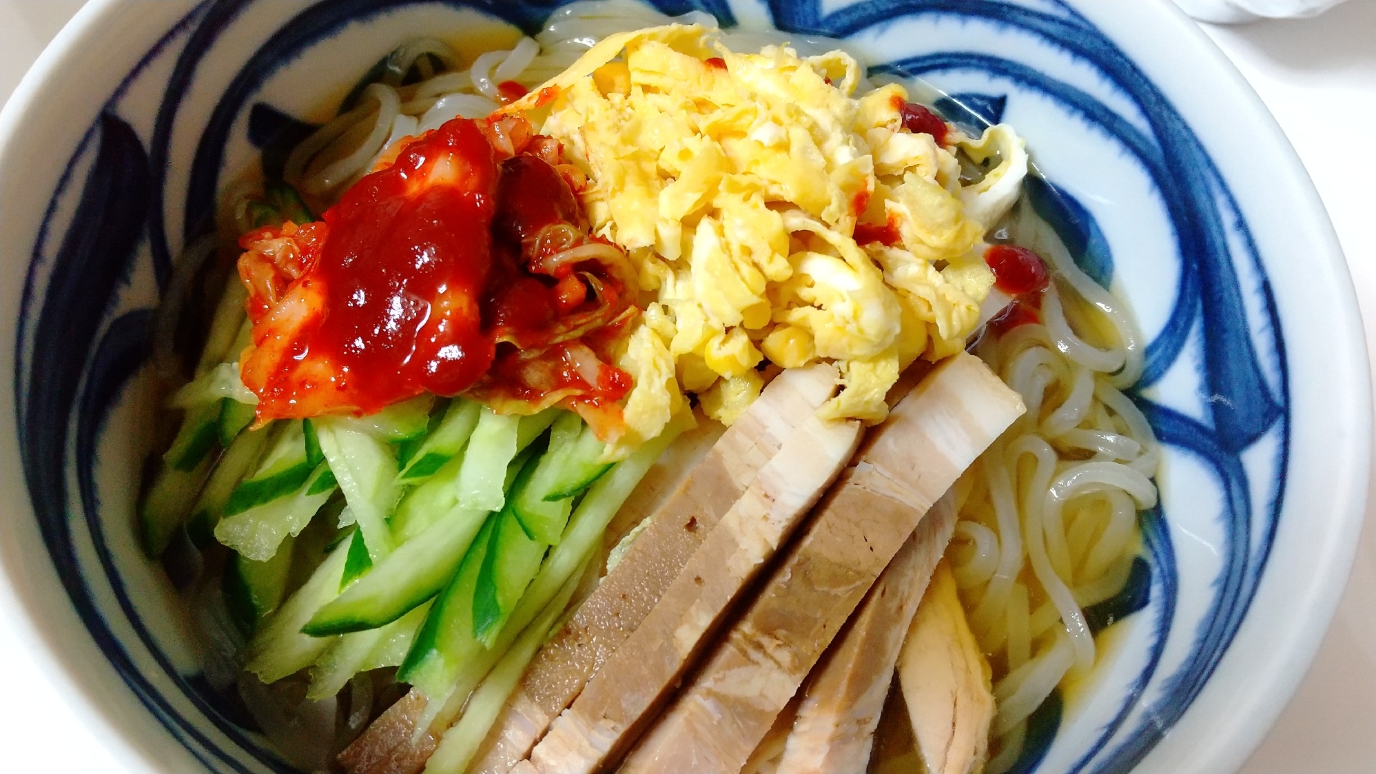 ピリ辛冷麺！