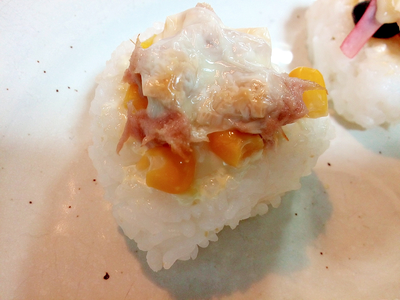 コーンとツナとチーズの焼きおにぎり レシピ 作り方 By ぷ みぃまま 楽天レシピ コーンとツナとチーズの焼きおにぎり レシピ 作り方 By ぷ みぃまま 楽天レシピ