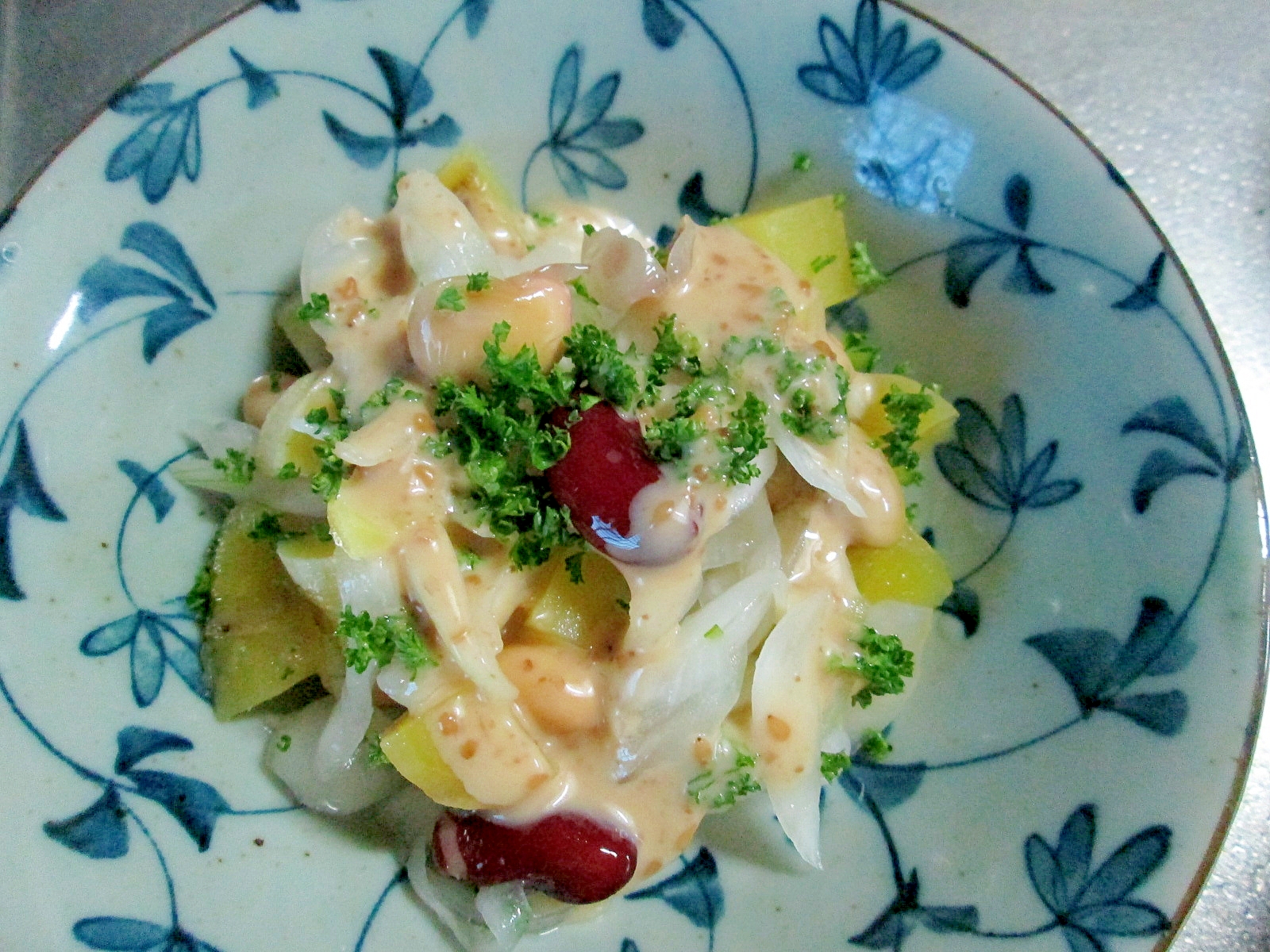 玄米菜食☆豆とサツマイモのサラダ