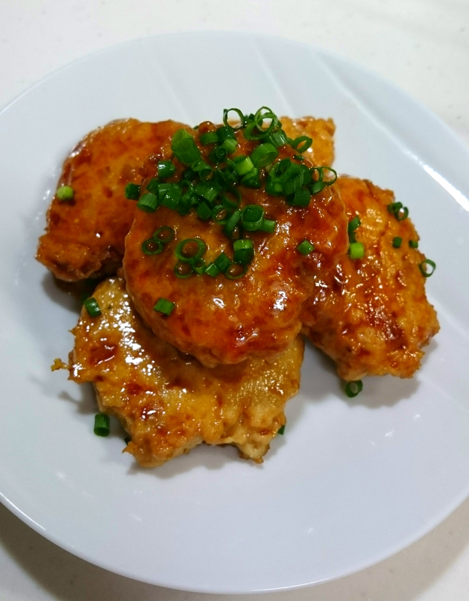 風邪予防にも！生姜と蓮根のふわふわ鶏つくね