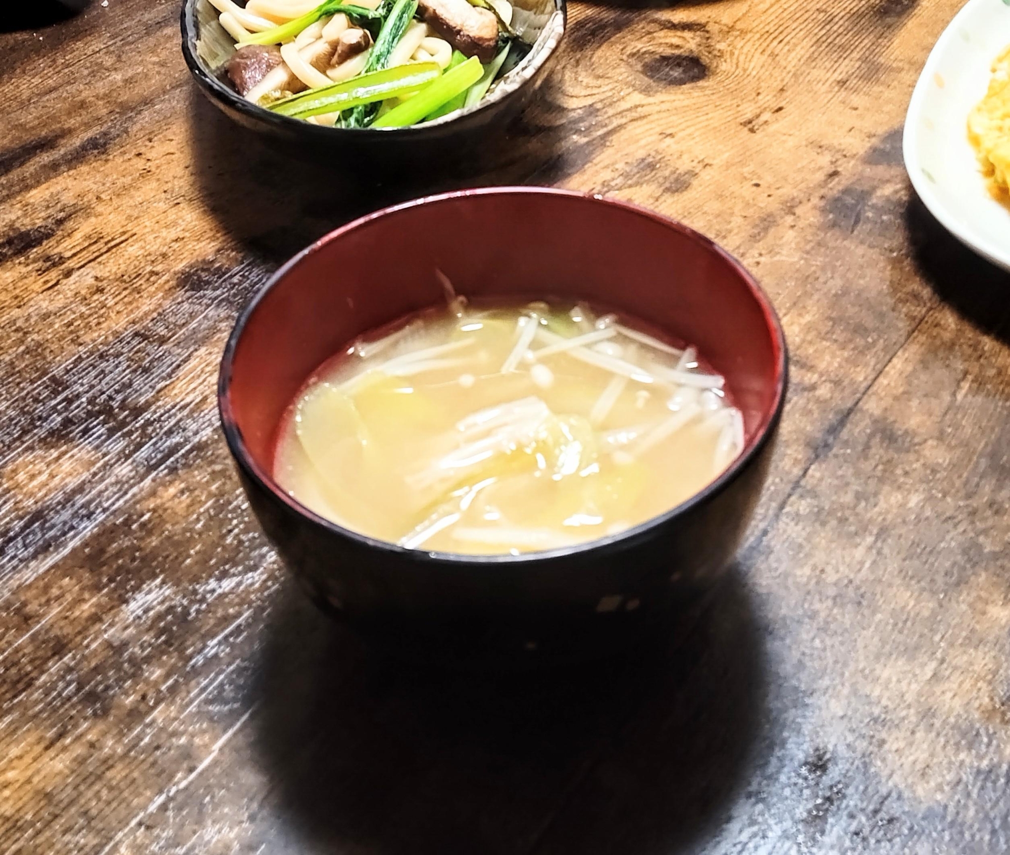 えのきと長ネギのお味噌汁