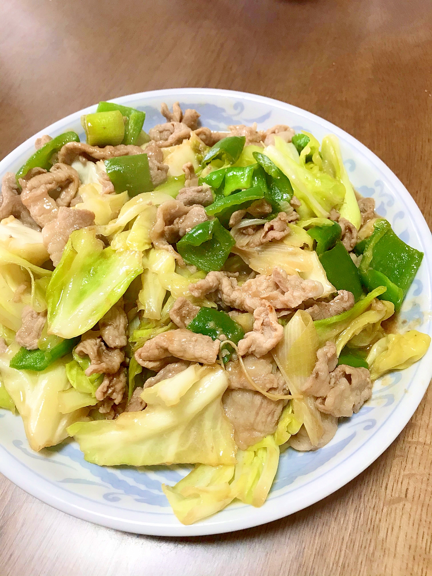 味噌で作る、あまった野菜で回鍋肉❗️