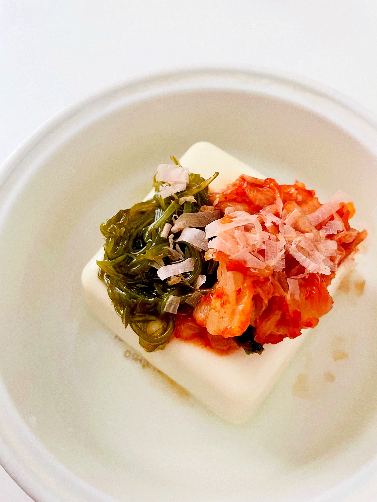 めかぶとキムチの冷奴