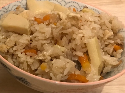 たけのこをもらったのでたけのこごはん作ってみました！とても美味しかったです(＾∀＾)