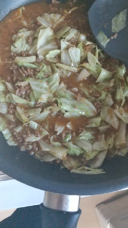 簡単おかず！ご飯がすすむ肉味噌キャベツ