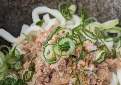 汁なし肉うどん！